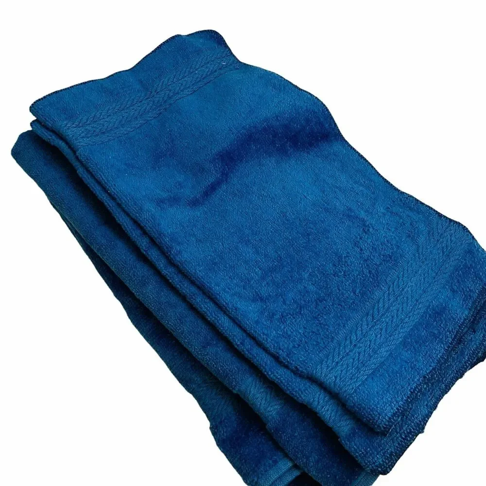 4333 JC Penny blue hand and washcloth towels